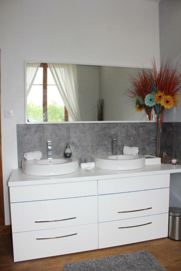 Maison De Maitre I Availles-Limouzine Exteriör bild